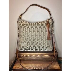 Michael Kors‎ Bedford Signature Jacquard Handbag